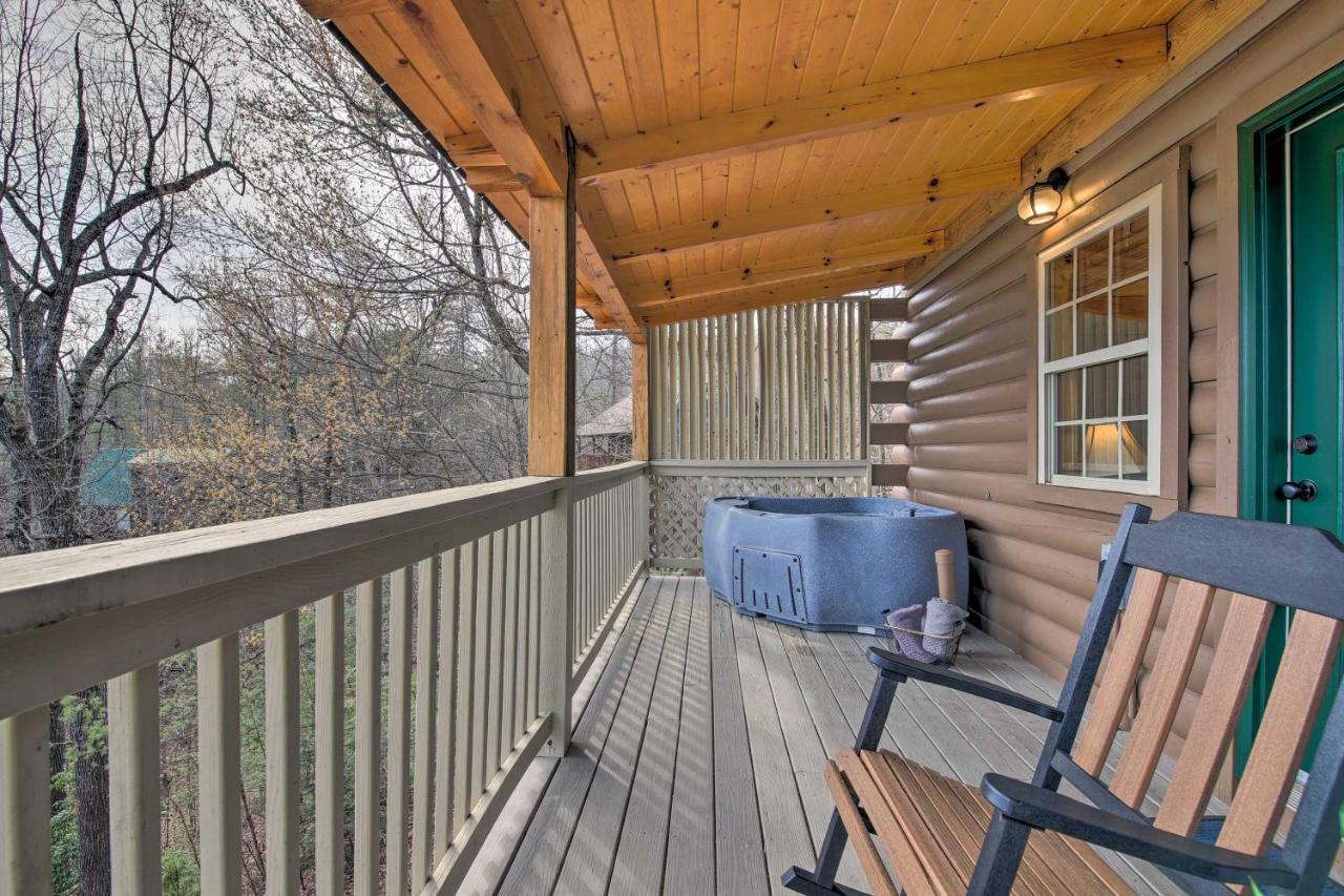 Gatlinburg Cabin With Pool Table And Hot Tub! Exteriör bild