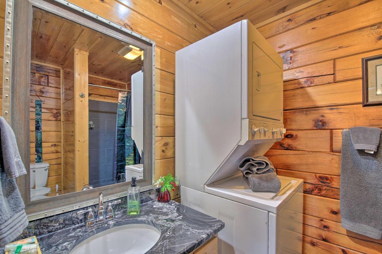 Gatlinburg Cabin With Pool Table And Hot Tub! Exteriör bild