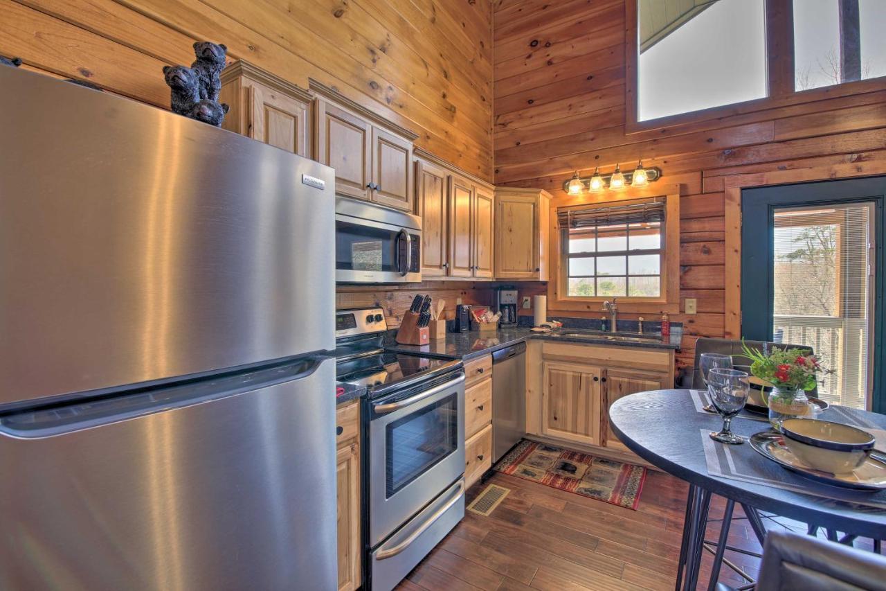 Gatlinburg Cabin With Pool Table And Hot Tub! Exteriör bild